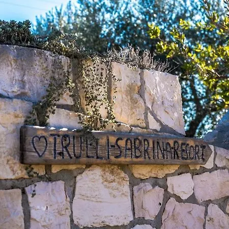 Trulli Sabrina Locorotondo