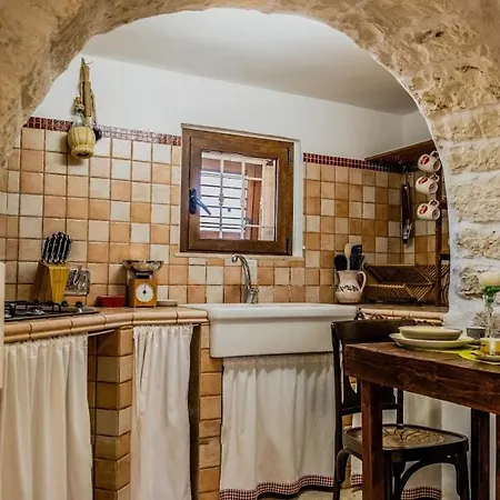 Trulli Sabrina Locorotondo
