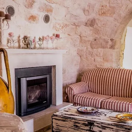 Trulli Sabrina Casa de Férias *